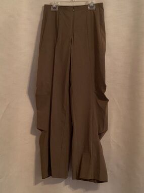 High-Waist Wide Leg Trousers in Brown